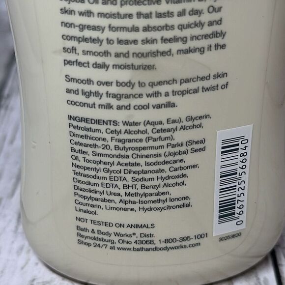 Bath & Body Works COCONUT Body Lotion Signature Vanillas 8 oz/236 ml - Picture 4 of 5